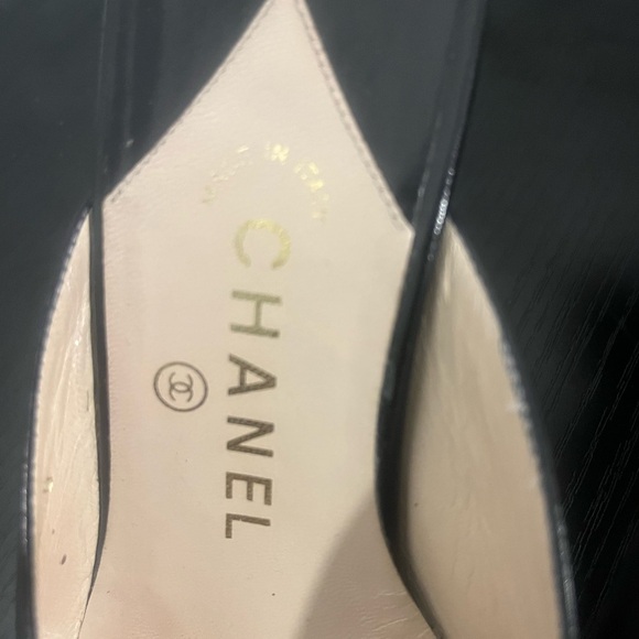Vintage Chanel Black Mules - Picture 5 of 8